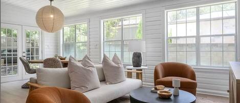 Televisión y oficina