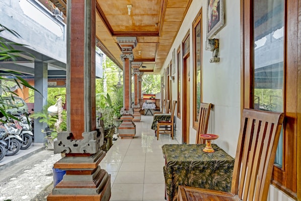 Khuôn viên nơi lưu trú