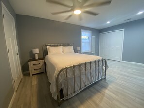 1 bedroom, free WiFi, bed sheets