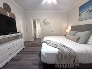 3 bedrooms, iron/ironing board, free WiFi, bed sheets - Spacious Condo with Resort Style Pool Near Beach! (Corpus Christi)