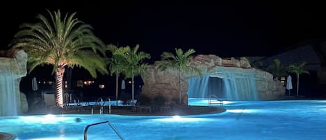 Outdoor pool, a heated pool