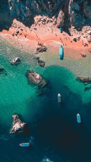 Beach nearby, beach towels