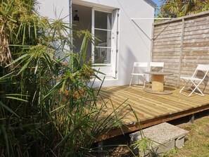 Terrace/patio - Charming cottage. (Brest)