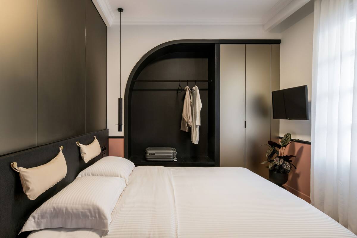 Literie de qualitĂ©, systĂšme dâinsonorisation, accĂšs au Wi-Fi (inclus)