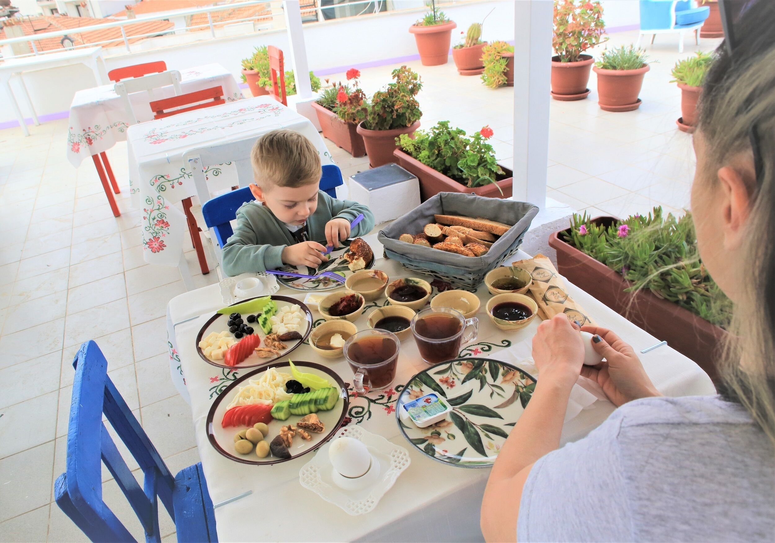 Daily local cuisine breakfast (TRY 150 per person)