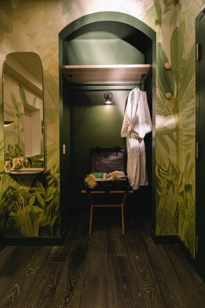 Basic Double Room | Down comforters, individually decorated, individually furnished