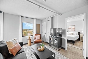 Smart TV, studio, monitor per computer, stampante