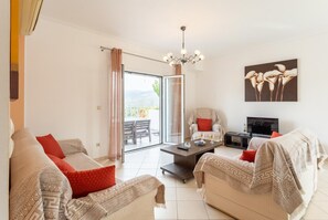 TV - Villa Europe Ena - Two Bedroom Villa, Sleeps 5 (Ionian Islands)