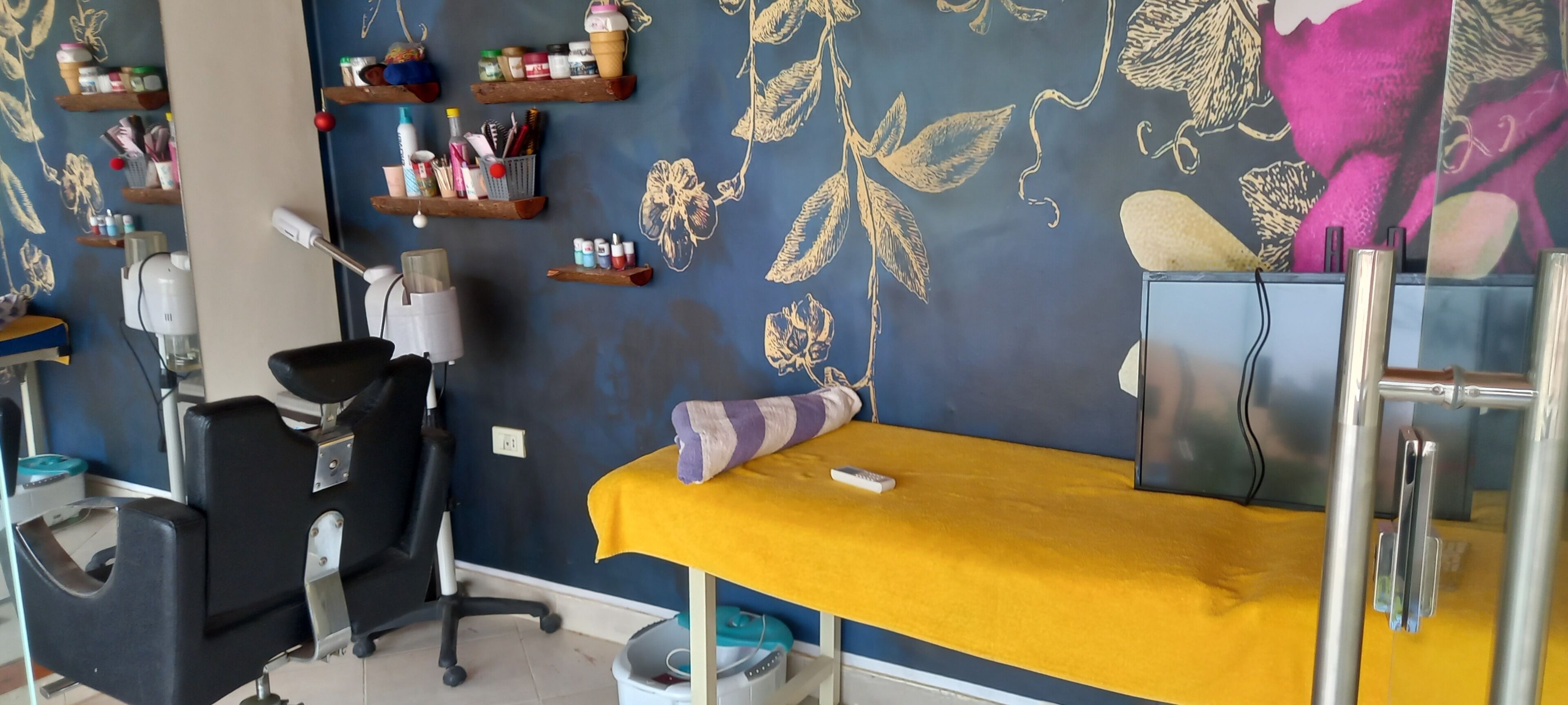 전신 트리트먼트, 매니큐어/페디큐어