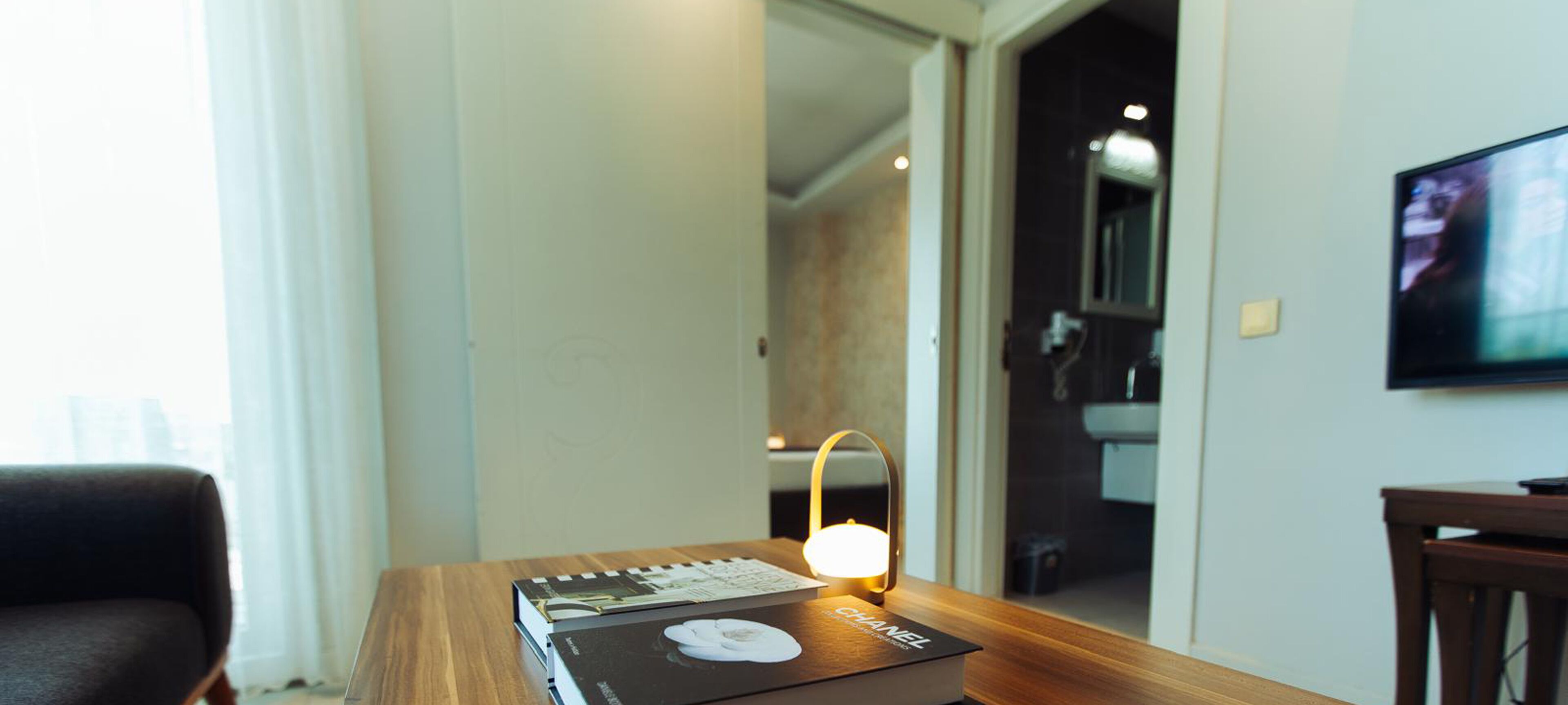 Deluxe Suite Sea View with Balcony | 1 Schlafzimmer, Schreibtisch, laptopgeeigneter Arbeitsplatz