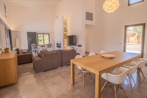 Interior - C363 Can Llorenc by Mallorca Villa Selection (Cala Romantica)
