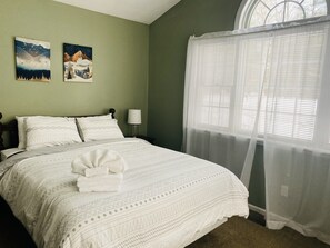 3 bedrooms, free WiFi, bed sheets