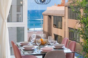 Dining - Deluxe Beach Canteras Flat 3br Wifi Free 1ºA (Palmas De Gran Canaria, Las)