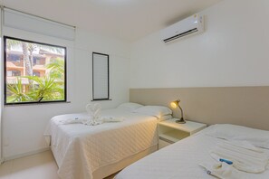 3 bedrooms, blackout curtains, iron/ironing board, free WiFi - GB38 Pé na Areia Apt 2 Quartos-Guarajuba (Camaçari)