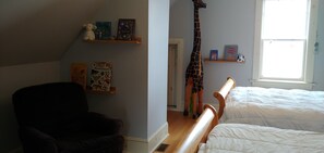 4 bedrooms, WiFi, bed sheets - Sanctuary Oceanview Getaway (Broad Cove)