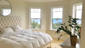 4 bedrooms, WiFi, bed sheets