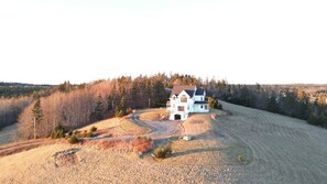 Exterior - Sanctuary Oceanview Getaway (Broad Cove)