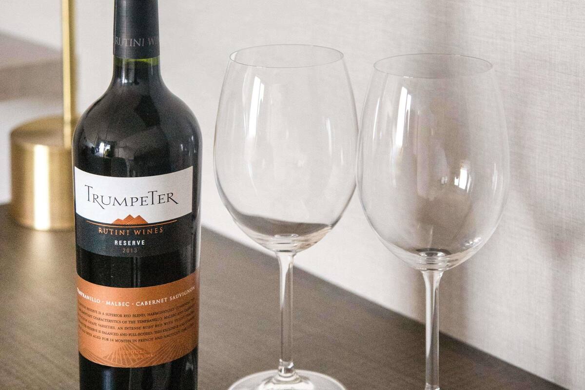 Suite junior, 1 cama matrimonial | Ropa de cama de alta calidad, edredón y camas con efecto memoria