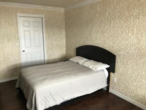 Blackout curtains, free WiFi, bed sheets