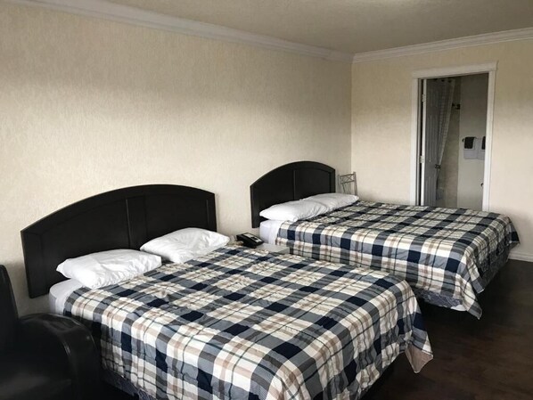 Cortinas blackout, wifi gratis y ropa de cama 