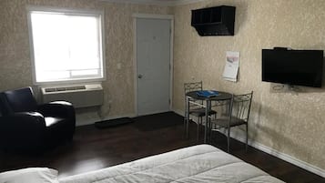 Blackout curtains, free WiFi, bed sheets