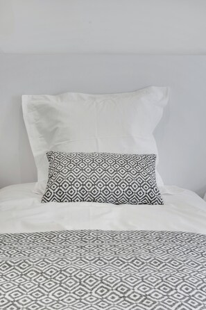 1 Schlafzimmer, Schreibtisch, Bügeleisen/Bügelbrett, kostenloses WLAN