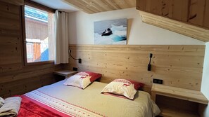 7 bedrooms, iron/ironing board, travel cot, free WiFi