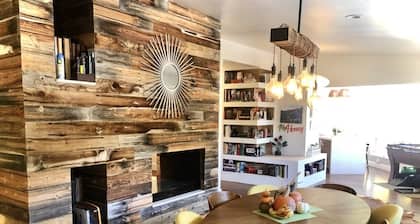 Modern Retreat with Views! Hike, Golf, Ski & Games - Sleeps 8