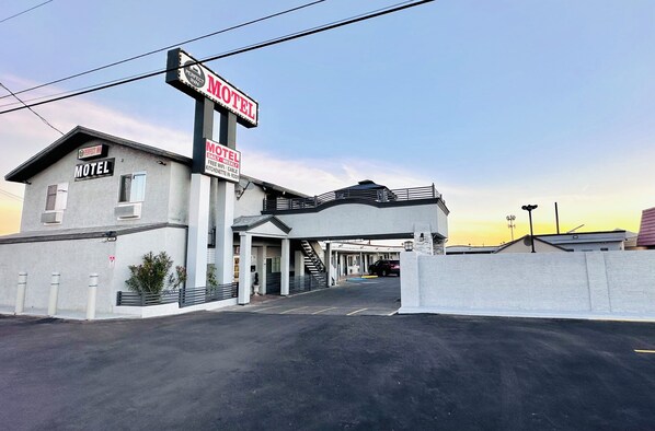 Front of property - Perfect Inn Motel (Las Vegas)
