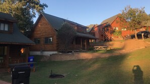Exterior - Family Fun Villa - Very Clean (Warrens)