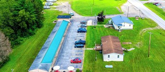 Cadiz Motel by OYO on route 250