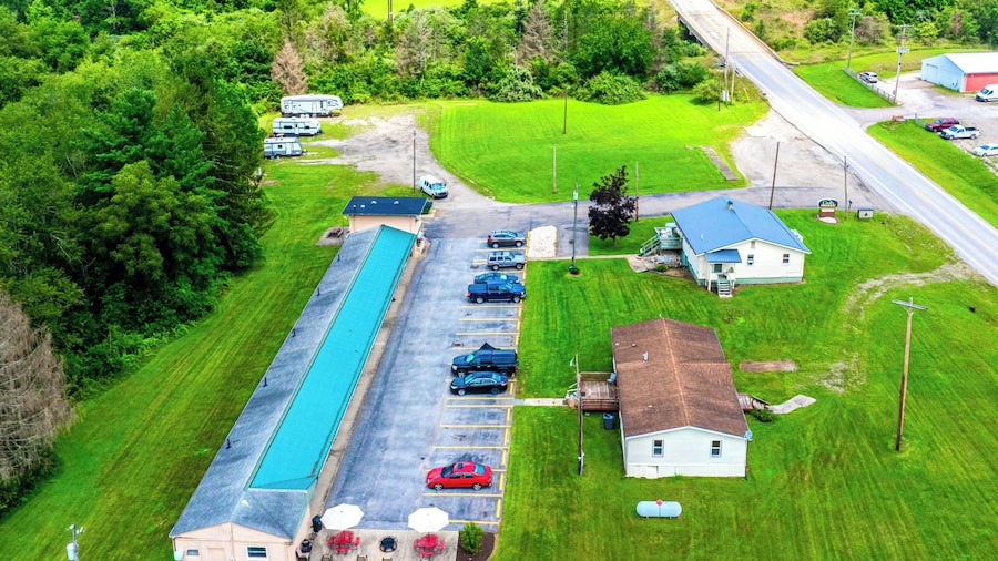 Cadiz Motel by OYO on route 250