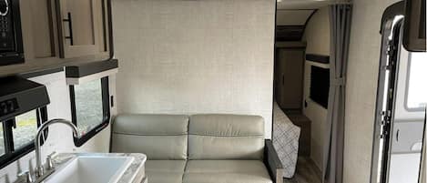 Tent, 1 Katil Kelamin (Double) | 1 bilik tidur, Wi-fi percuma, cadar katil