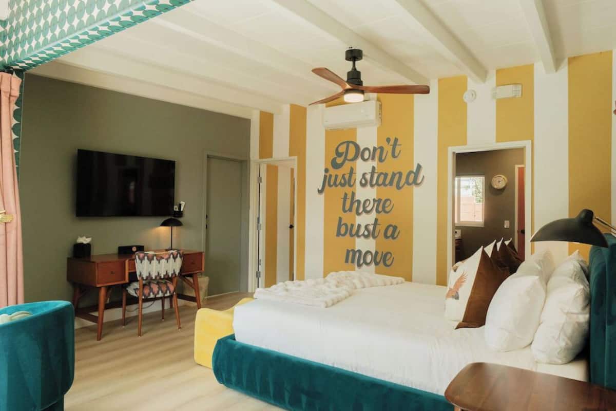14 habitaciones, ropa de cama de alta calidad y cubrecamas