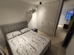 3 bedrooms, WiFi, bed sheets - Cali Breeze (Cali)
