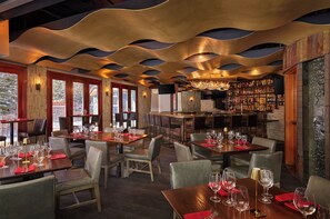 بار (في المنشاة)