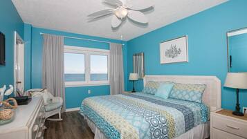 Condo, 2 Bedrooms, Balcony, Beachfront (403)