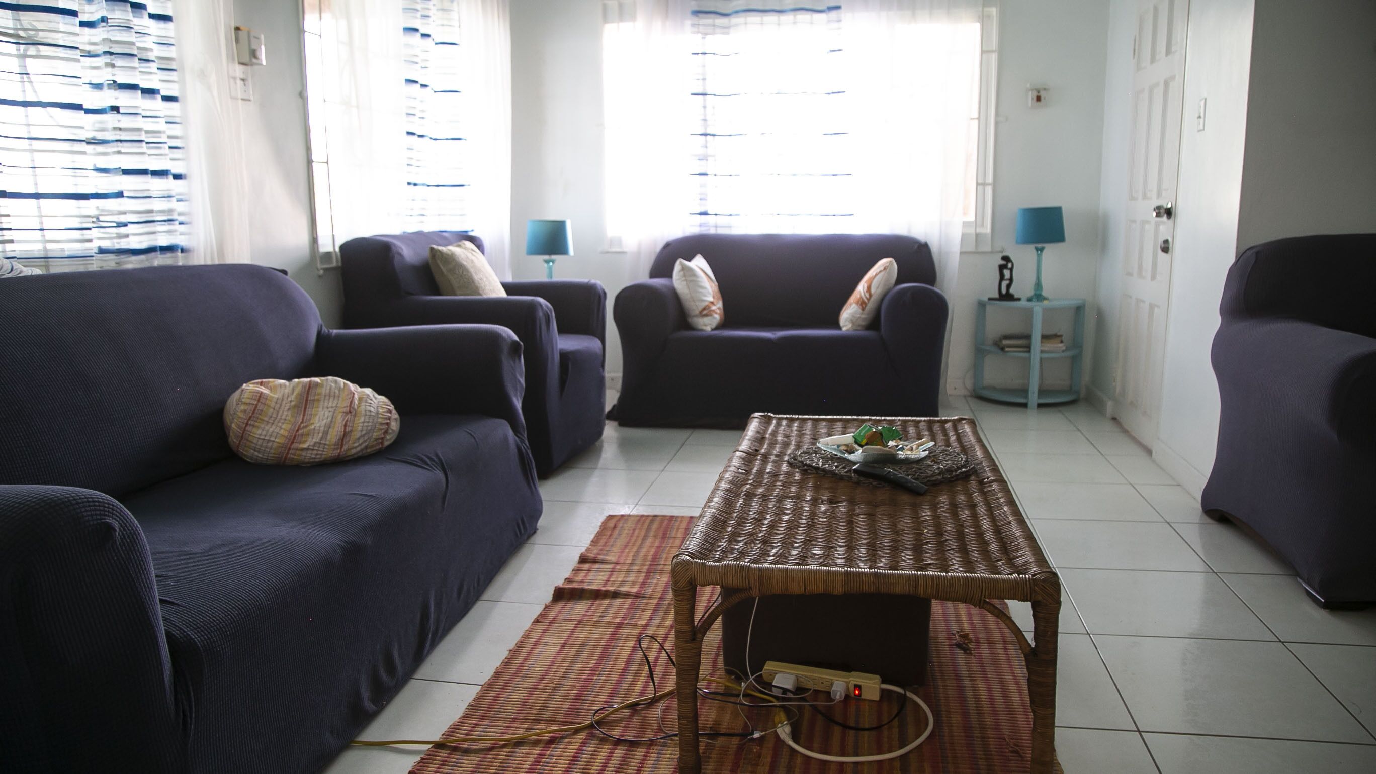 Castle Cove-Ocean Front Villa