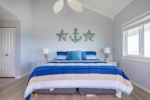 2 bedrooms, memory-foam beds, iron/ironing board, free WiFi