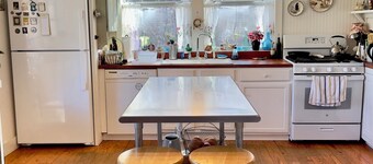 Nature Lovers Family Friendly Farmhouse near Pickwick Lake