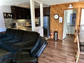 Smart TV, fireplace, computer monitors