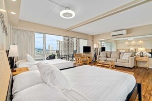 1 bedroom, iron/ironing board, WiFi, bed sheets - Ilikai 1907 Excellent Mountain / Waikiki View (Waikiki)