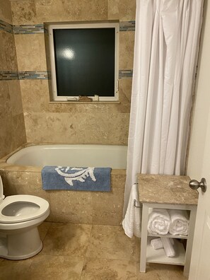 Bathtub