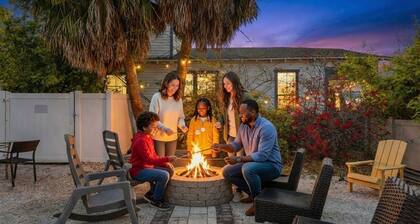 ⤿15 bdrm Villa Nr. Airport, Riverwalk, Stadiums & Beaches w/ fire pit Sleeps 33⤾