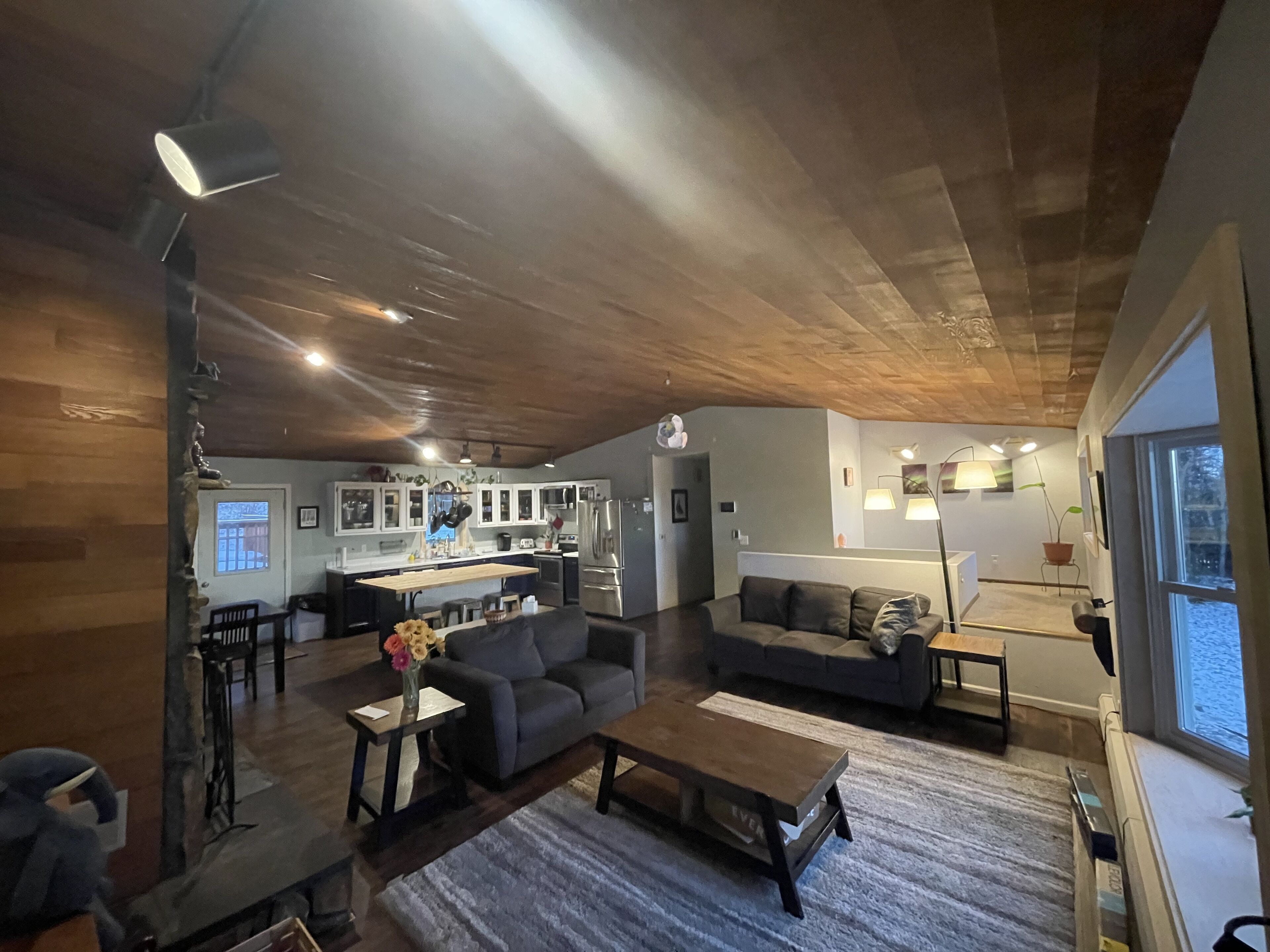 Alaskan Viewpoint Home