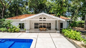 House, 4 Bedrooms