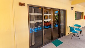 Tempat makan outdoor