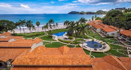Luxury 2BD Villa on Flamingo Beach With All Bells and Whistles