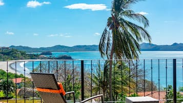 House, 6 Bedrooms, Ocean View | Balcony