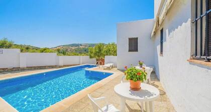 El Garrotal - El Aceite Almazara El Bosque by Ruralidays